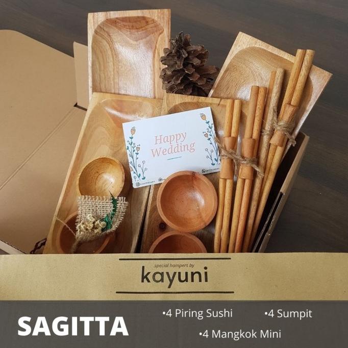 

Sagitta Hampers Family Set / Kado Ulang Tahun / Hadiah Anniversary Sellyangelinastore