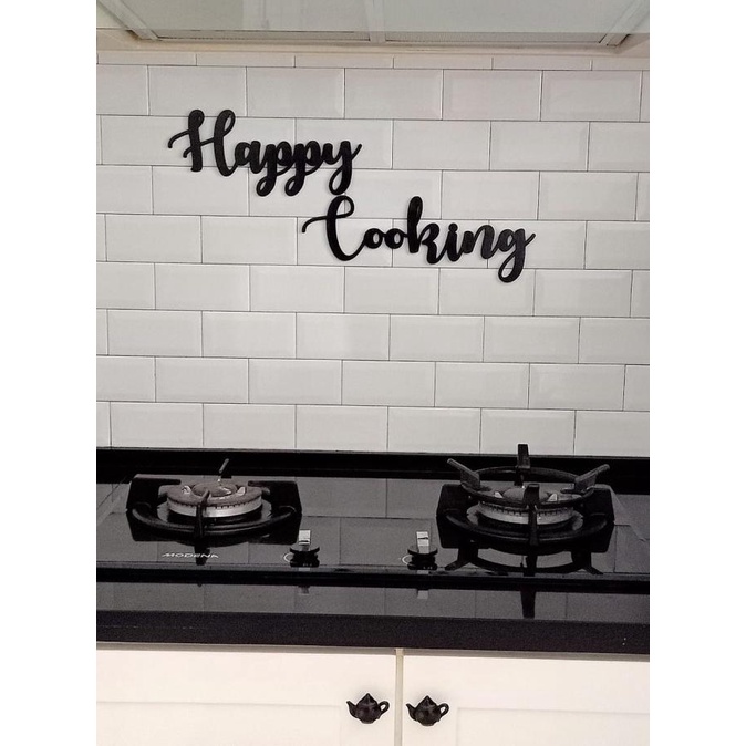 Hiasan Dinding Dapur Tulisan Happy Cooking