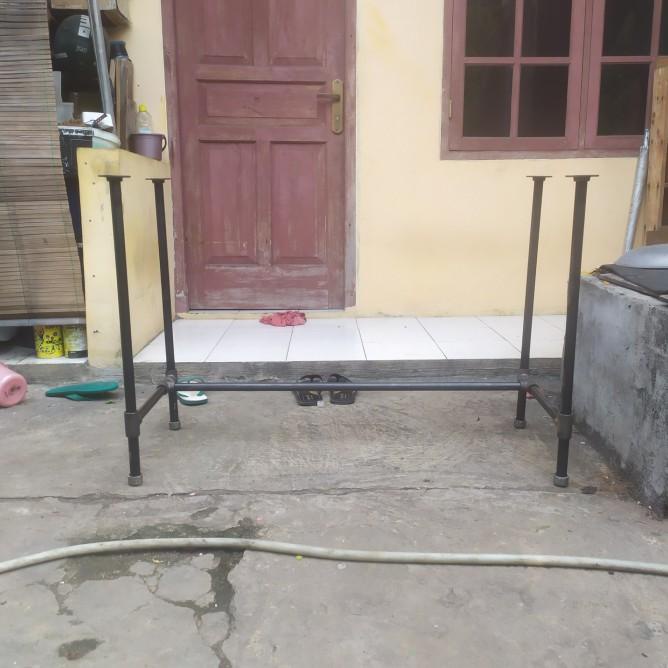 Kaki Meja Pipa Industrial.
