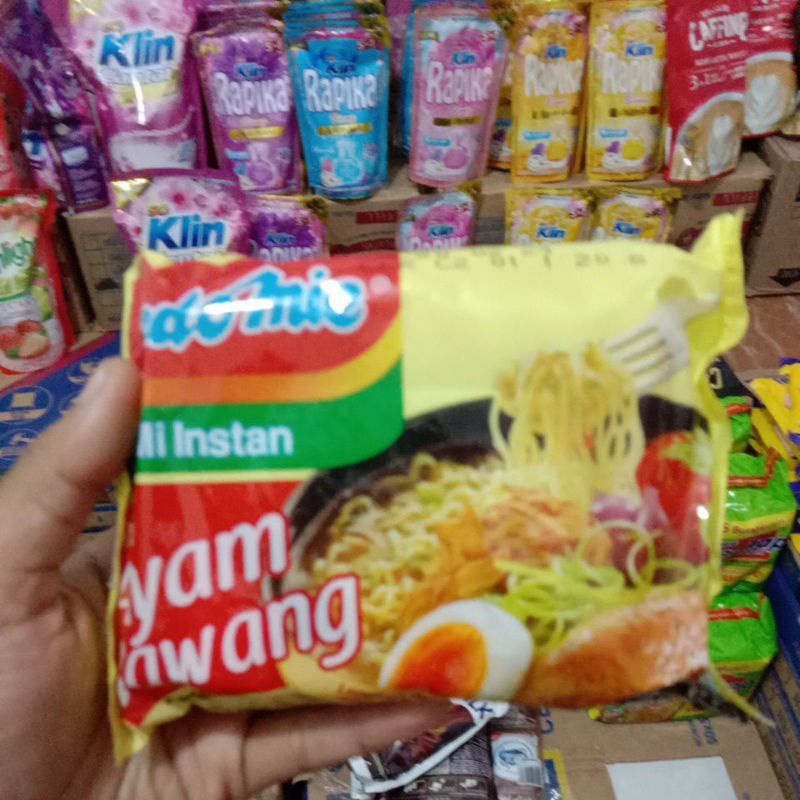 

indomie ayam bawang