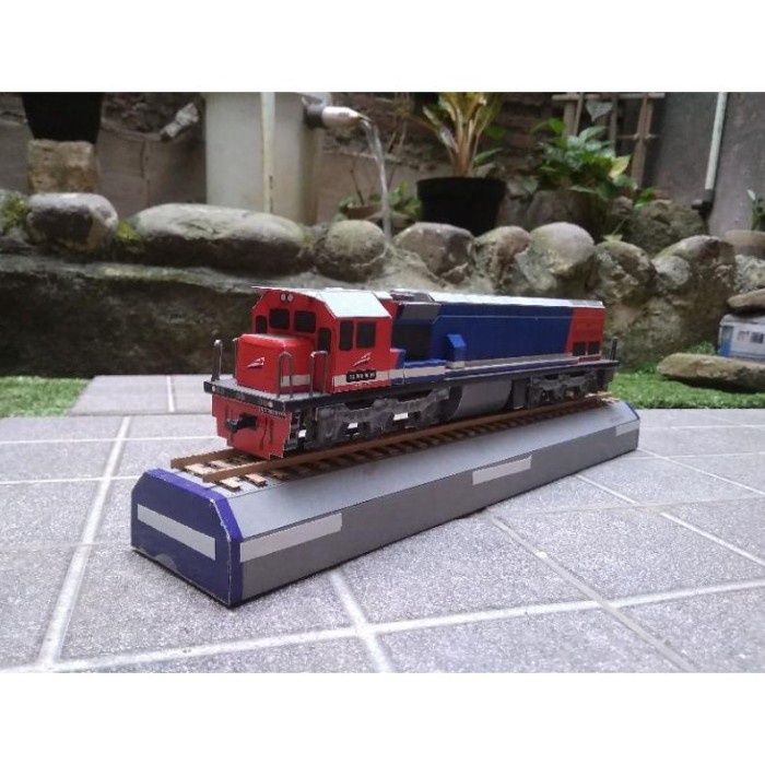 PROMO PAPERCRAFT MINIATUR LOKOMOTIF CC202 SUMATERA TERLARIS