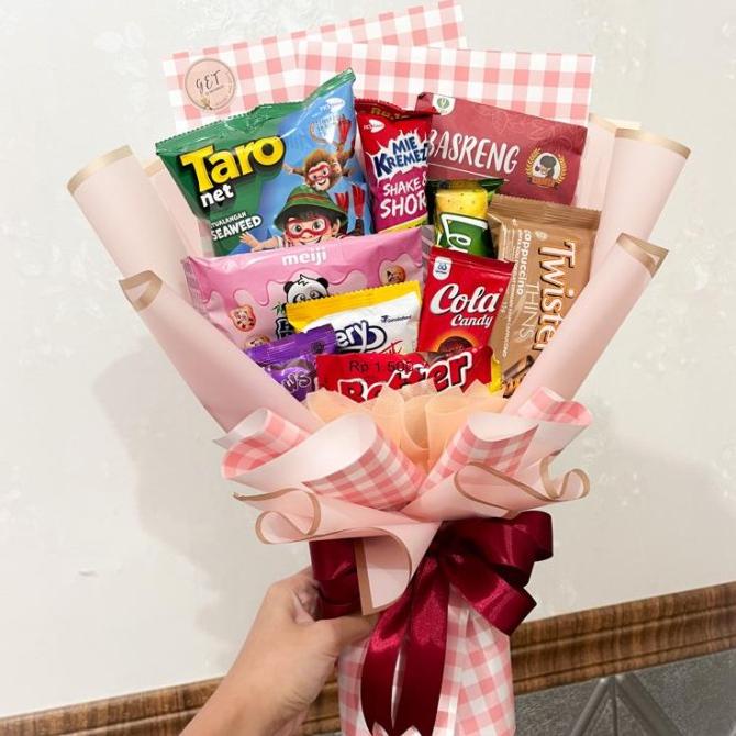 

6.6 Bucket Snack Ultah Bingkisan