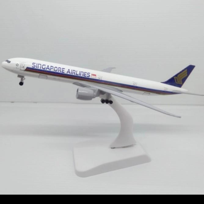 Pesawat Diecast Miniatur Singapore Airlines (Medium)