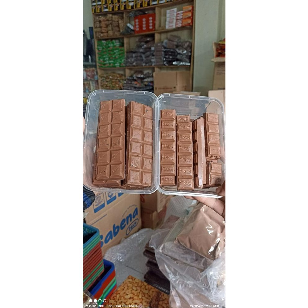 

Dijual.. PAKET HEMAT COKLAT cabbdury box 95
