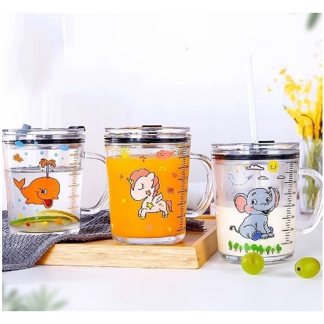 (GS) Gelas Anak Kaca Bening Dengan Gagang Dan Tutup AB56 / Gelas Anak Anti Bocor Murah / Gelas Mug Tumbler Motif Imut Free Sedotan