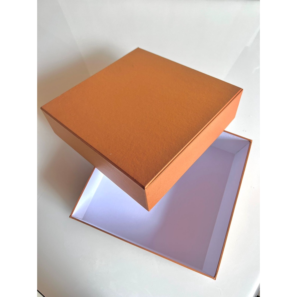 

READY STOCK Hard Box/ Box Hampers/ Kotak Kado