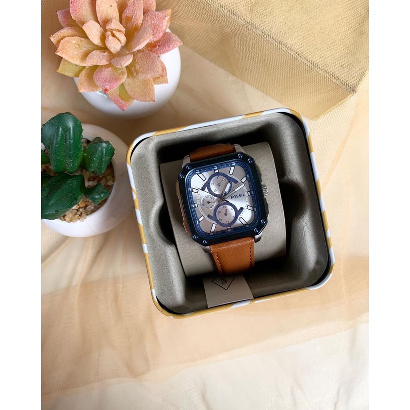 Fossl BQ2658 Multifunction Brown Leather Watch