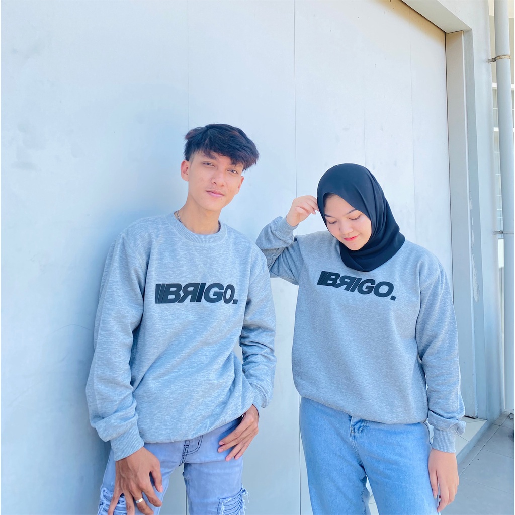 Sweater Crewneck BRIGO Sablon Karet Timbul II BRIGO Sweatshirt  Sablon Karet Timbul II Fleece Cotton 280 M-XXL (Pria &amp; Wanita)