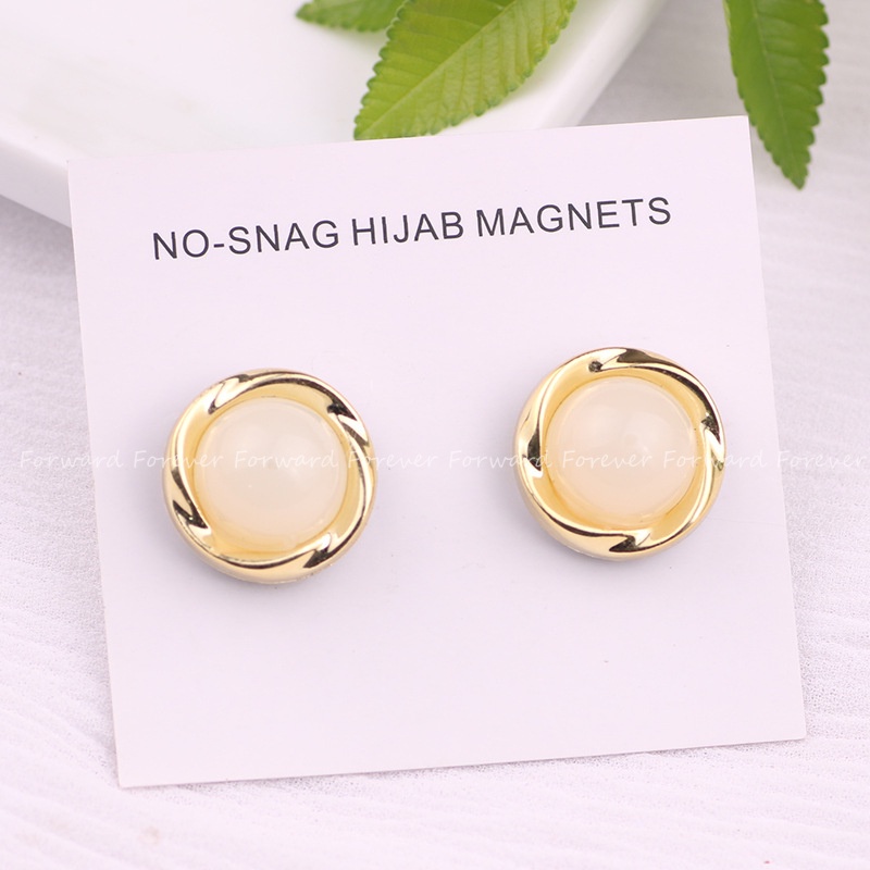 1PC New Jelly Trimmed Magnet brooch Alloy Clothing Women's Accessories