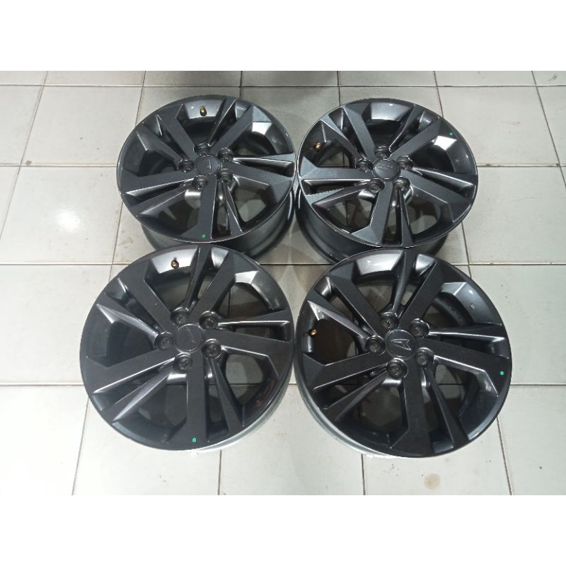 velg bekas Mobil Xenia ring  15 lebar 5 et 45 pcd 5x100