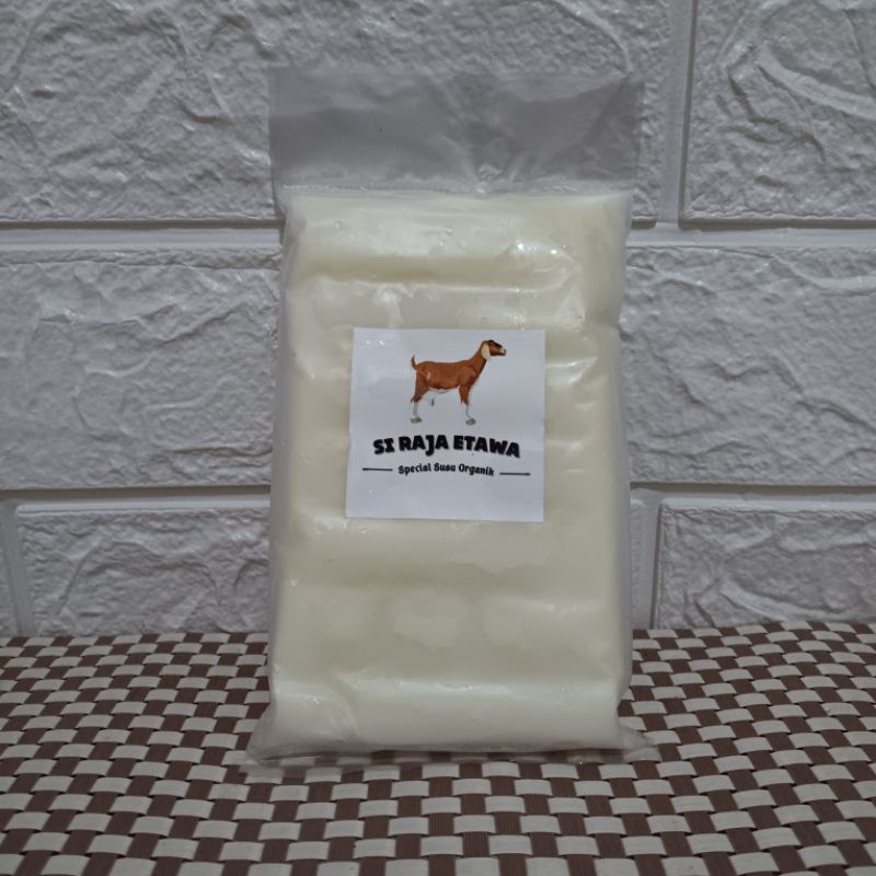 

Susu Kambing Etawa Murni 200 ml Beku | Si Raja Etawa Bogor