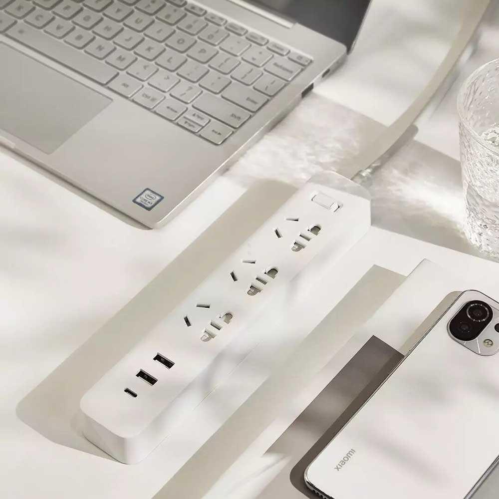 Smart Power Strip 3 Plug 2 USB A Port 1 USB C MCXB05QM