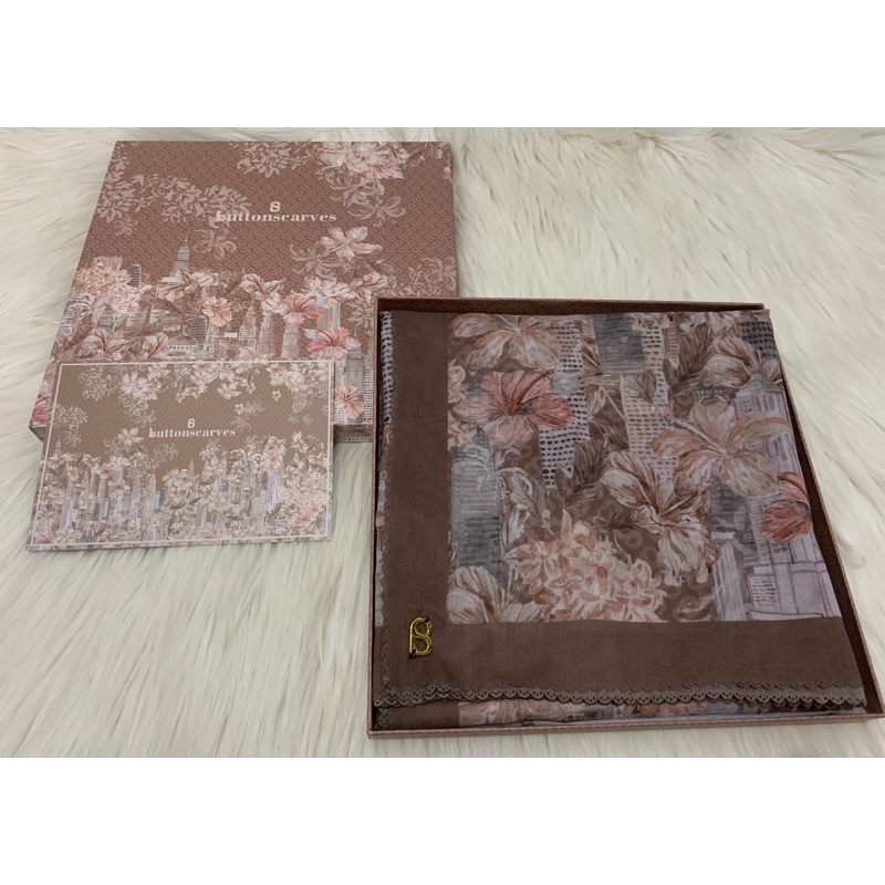 Preloved malaya buttonscarves