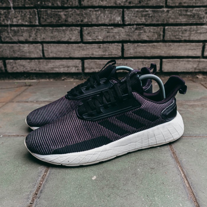 ADIDAS QUESTAR DRIVE Running Shoes Sepatu Lari Pria
