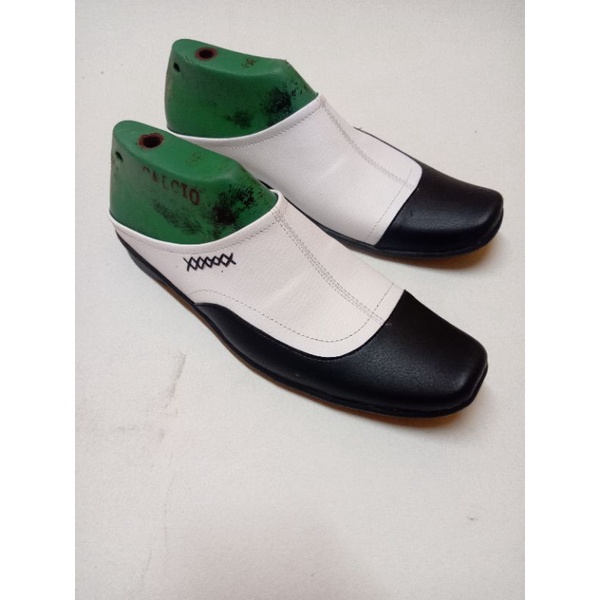 Bally slop bustong hitam putih/slop habib Bahar sepatu sendal bustong pria