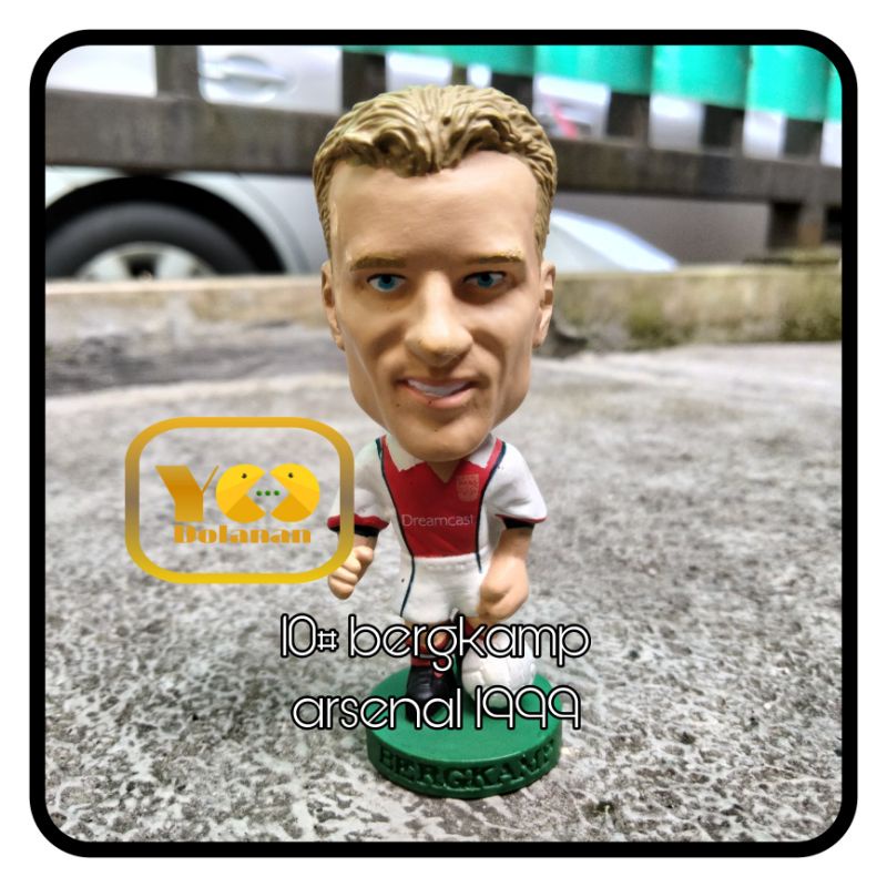 10# BERGKAMP - ARSENAL 1999 CORINTHIAN PROSTARS FIGURE PEMAIN BOLA