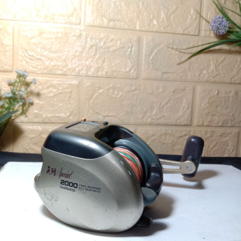 Reel baitcats shimano special 2000
