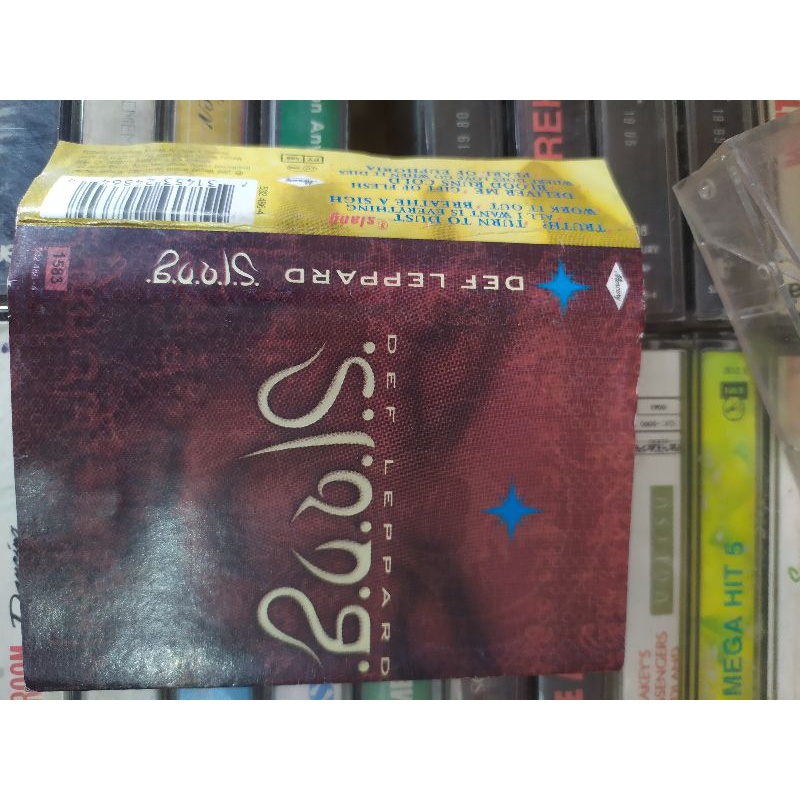 Kaset pita barat def leppard