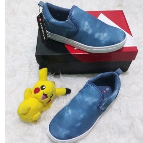 AIRWALK SLIP ON ANAK ORIGINAL 34