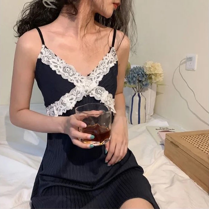 Renda Crossover Baju Tidur Sutra Es Halter Leher V-Neck yang Dapat Dipakai