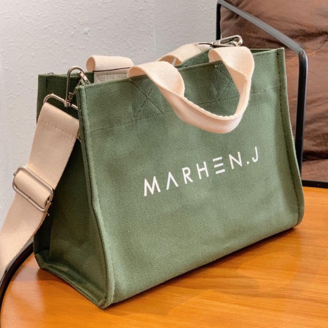 TAS HANDBAG SIZE M PENUTUP MAGNET TAS SELEMPANG WANITA IMPORT TAS KANVAS WANITA PREMIUM QUALITY BEST SELLER TERBARU BISA BAYAR DITEMPAT.!!!!