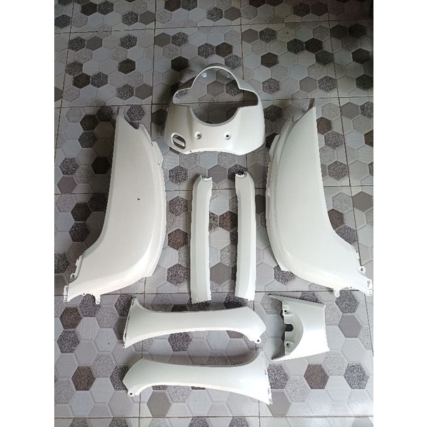 full body alus Scoopy esp k93 2018 2019 putih glossy