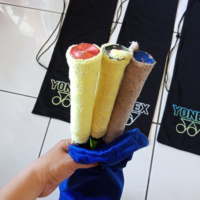 Sarung Raket Badminton / Tas Kain Raket Badminton Merk Yonex