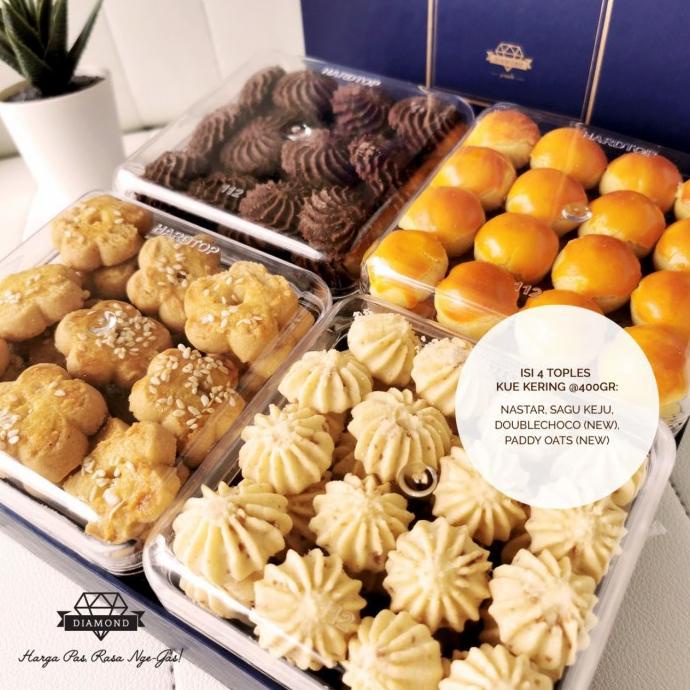 

(BOX BIRU) Hampers Kue Kering Lebaran Premium Harga Medium