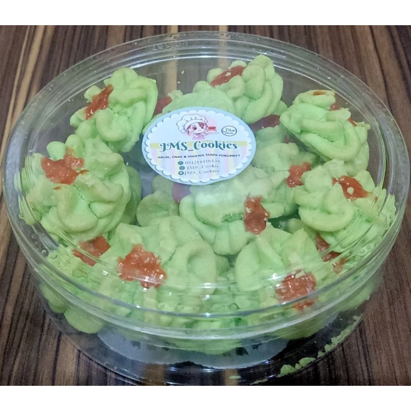 

Kue Semprit Pandan Strawberi 250 gram