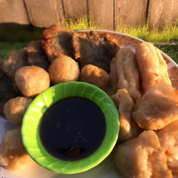 

PEMPEK PAKET ISI 100 PCS ASLI PALEMBANG IKAN KAKAP okt