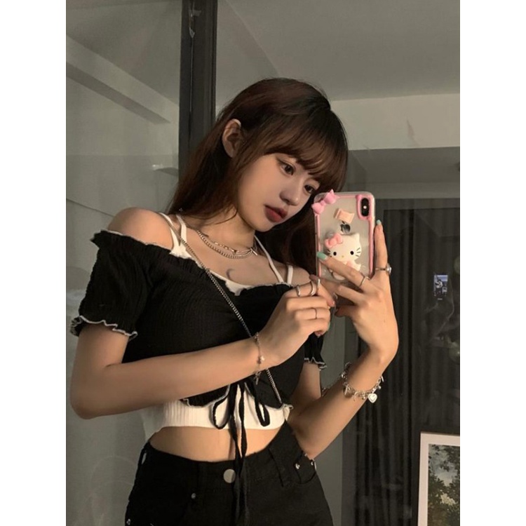 Red Pendek satu bahu T-shirt wanita 2023 musim panas engah lengan babes rasa desain niche off-the-shoulder keinginan murni pendek lengan atas