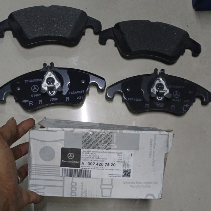 MCDY Brake Pads Depan W212 Original Marcedes-benz