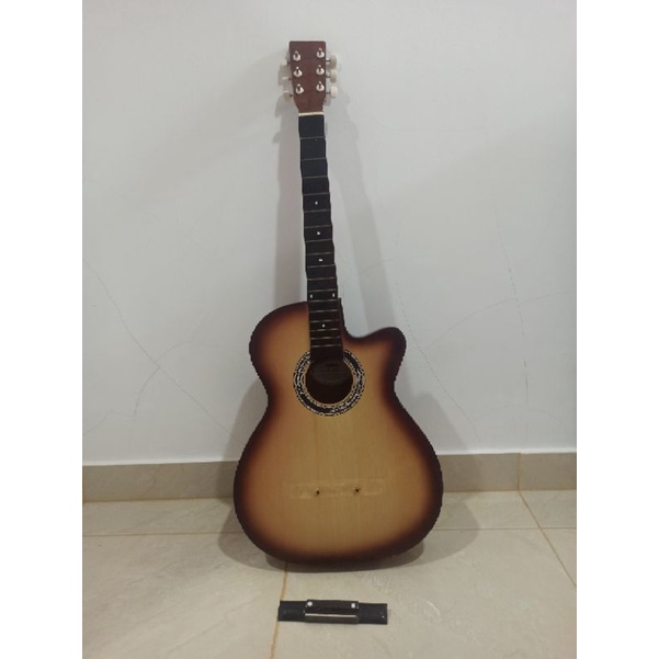 Gitar Yamaha Rusak Bekas