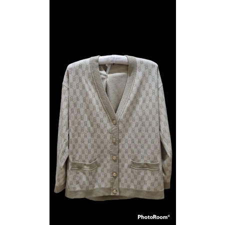 Detox lemari buttonscarves benang jarum preloved button scarves button scarf