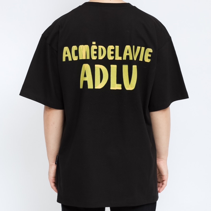 ADLV. Bacis Logo Yellow Black Tee