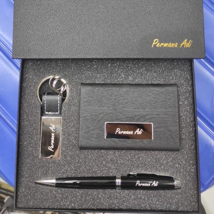 

Premium Gift Set 3 In 1 (GantunganKunci Kotak , Pen & Name Card Case )