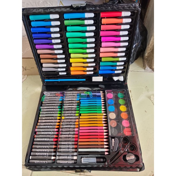 

Art Set