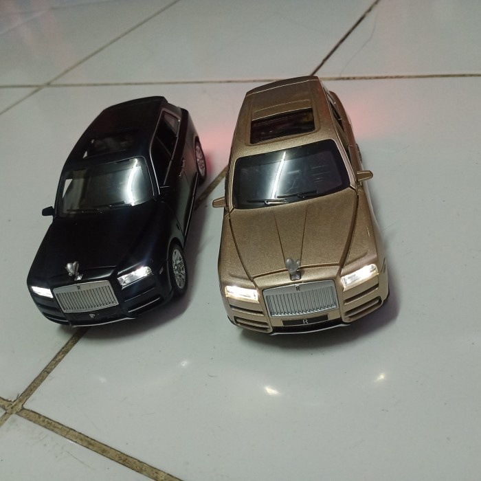 Promo Miniature Diecast 1/32 Roll Royce Cullinan Termurah