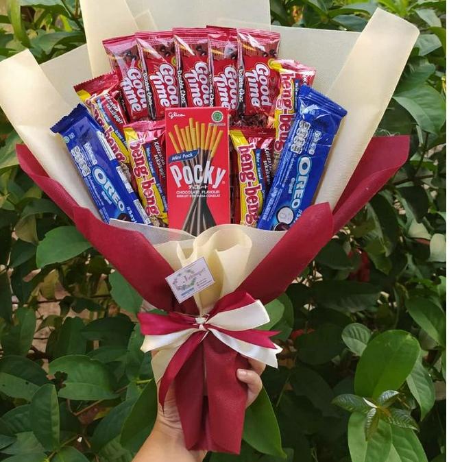 

Terbaru 12.12 (S) BUKET CANTIK GOOD TIME MENAWAN/paket/bingkisan Snack Ulang Tahun/Ultah/ Wisuda/Kado/Hadiah gas !!