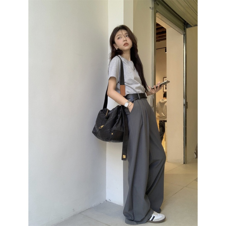 Red Fashion Suit Abu-abu Lengan Pendek T-shirt Top Musim Panas Wanita Tinggi Pinggang Menggantungkan Celana Perapi Celana Two-Piece set