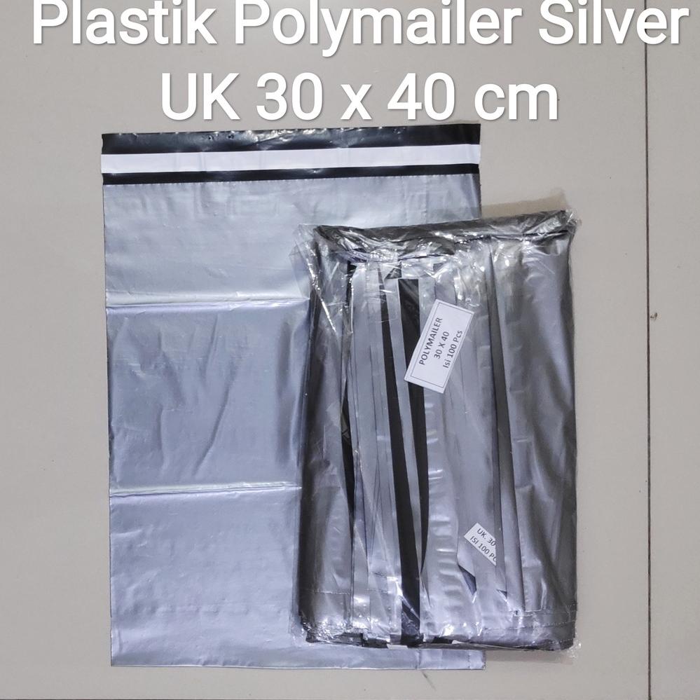 

Laris Polymailer Silver/Hitam Uk 40x50 (50pcs) / 35x45 (50 pcs) / 30x40 (100pcs) / 28x35 (100pcs) / 25x35 (100pcs) / 20x30 (100pcs) / 17x30 (100pcs) / 15x25 (100pcs), Plastik Packing Lem Silver, Plastik Lem, Plastik Polymailer 7vkda