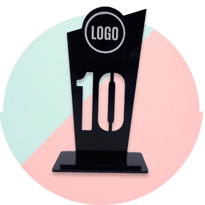 

50 akrilik no meja ukuran 12 x 6 cm Terbatas •̪̀●́)