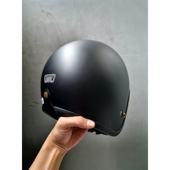 Zeus 385C Mattblack Retro