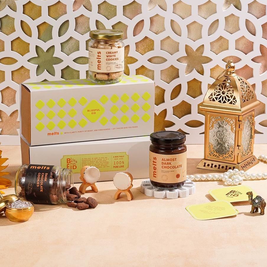 

MALL MELTS Playful Hamper 