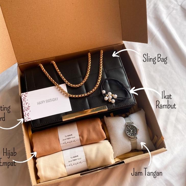 

Star [B9393]HAMPERS GIFT BOX TAS LCR/KADO PACAR/KADO ANNIVERSARY/KADO VALENTINE/KADO WEDDING/KADO ULANG TAHUN CEWEK/KADO WISUDA/HAMPERS LEBARAN/HAMPERS RAMADAN/KADO PERNIKAHAN/HAMPERS LEBARAN/HAMPERS RAMADAN 