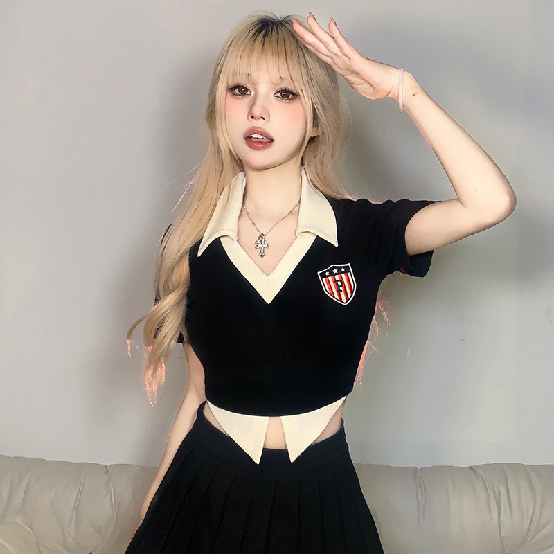 ☊❦cropped top retro pengurangan usia gaya perguruan tinggi penyambungan warna kontras tidak teratur palsu dua potong POLO kerah tipis T-shirt wanita musim panas #COD