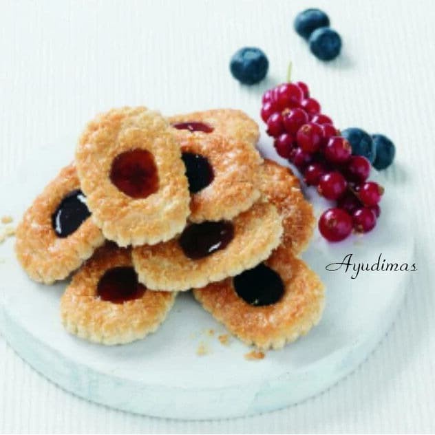 

.Marks and Spencer Redcurrant Puffs - pastry - biskuit