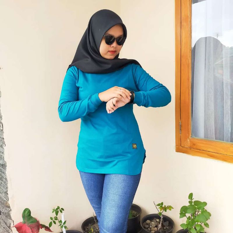 Kaos Polos Atasan Wanita Model Oval