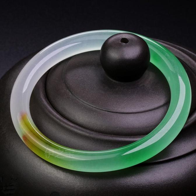 MUST HAVE GELANG TANGAN BATU GIOK BULAT NATURAL WARNA HIJAU MUDA UNTUK WANITA TERLARIS