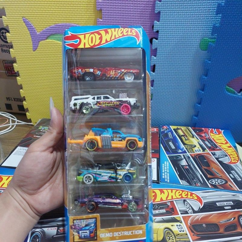 hot wheels original isi 5. hot wheels isi 5 demo destruction